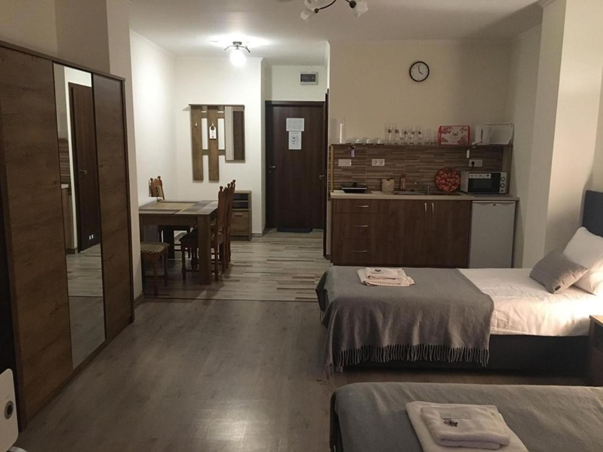 Aranykorona Apartmanhaz Miskolc Extérieur photo