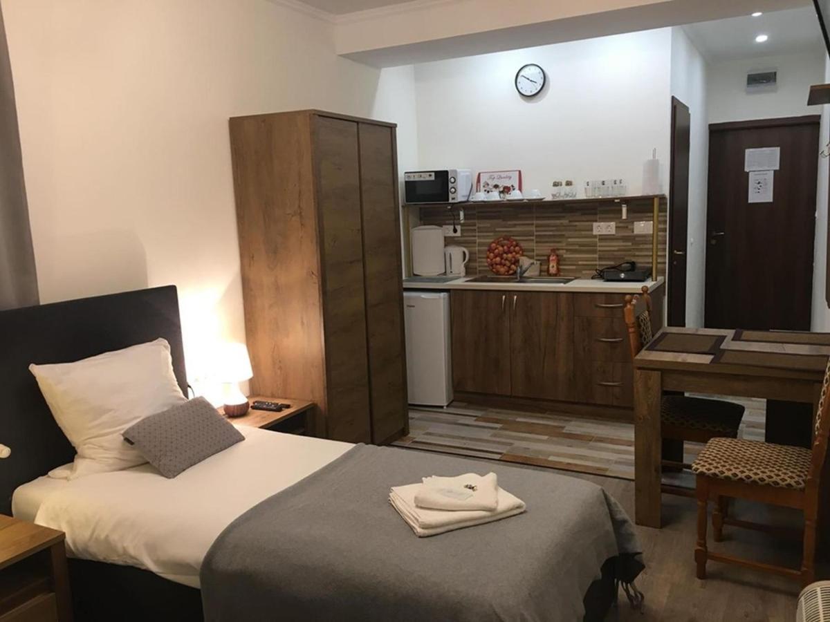Aranykorona Apartmanhaz Miskolc Extérieur photo