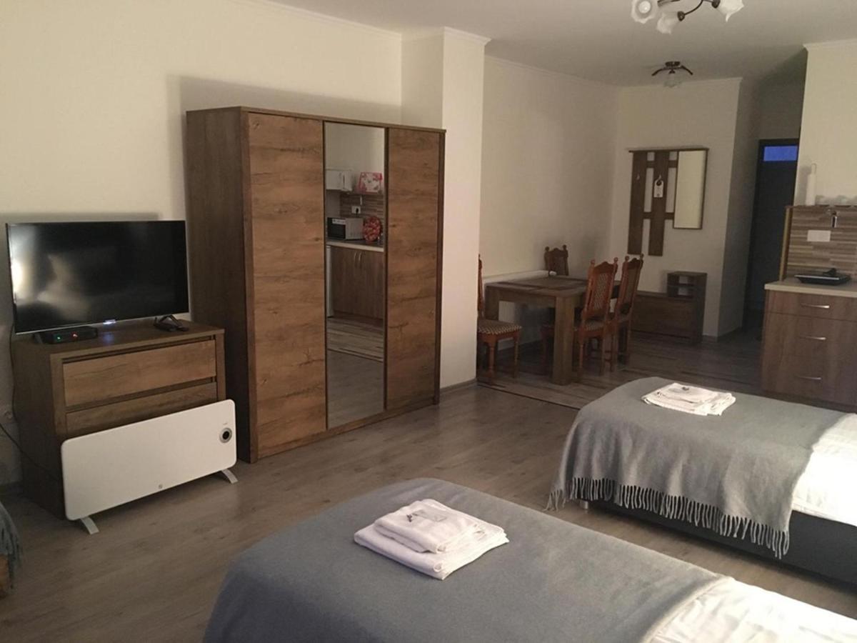Aranykorona Apartmanhaz Miskolc Extérieur photo