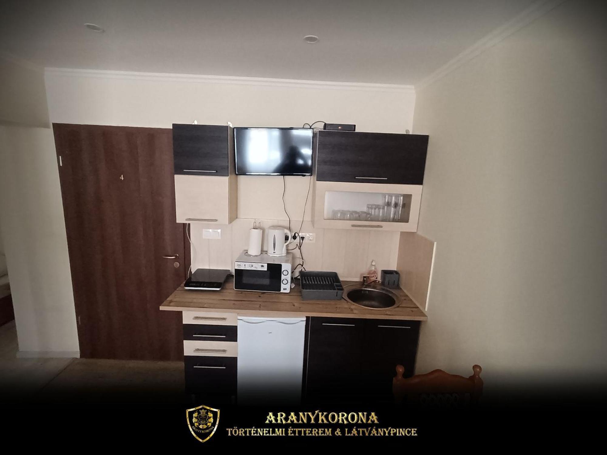 Aranykorona Apartmanhaz Miskolc Extérieur photo