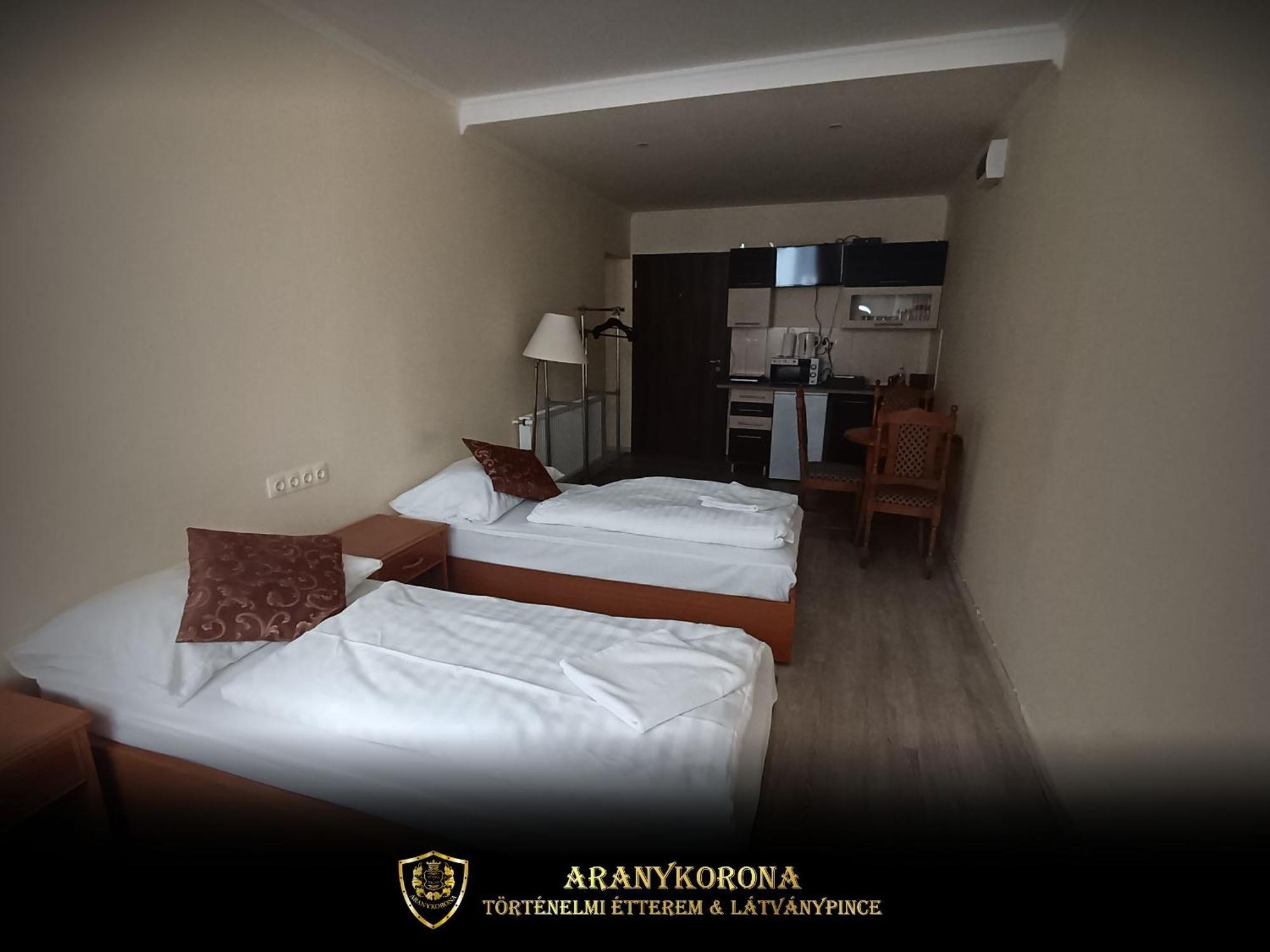 Aranykorona Apartmanhaz Miskolc Extérieur photo