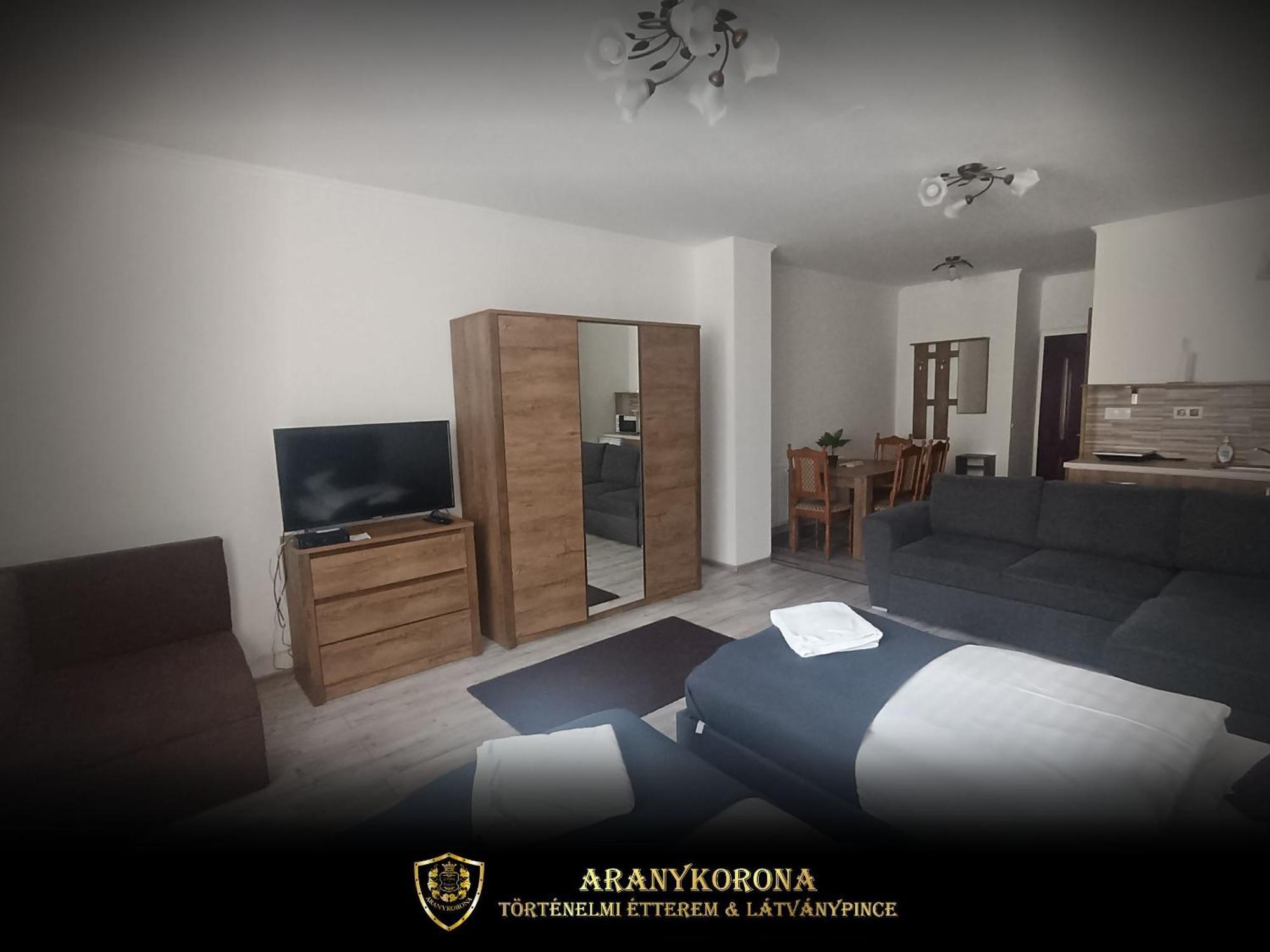Aranykorona Apartmanhaz Miskolc Extérieur photo